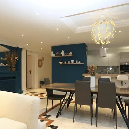 Superbe Tour Eiffel Grenelle *